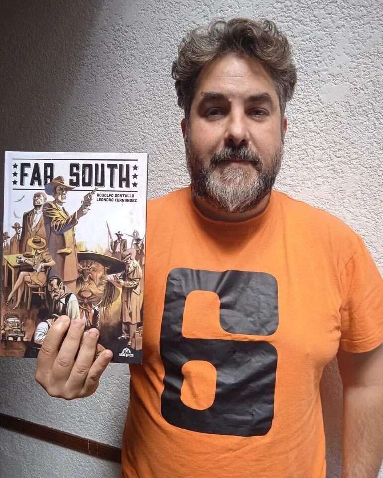 El creador de cómics Roberto Santullo.