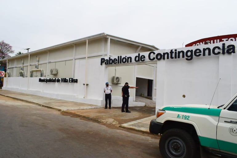 Fachada del pabellón de contingencia del Hospital Distrital de Villa Elisa