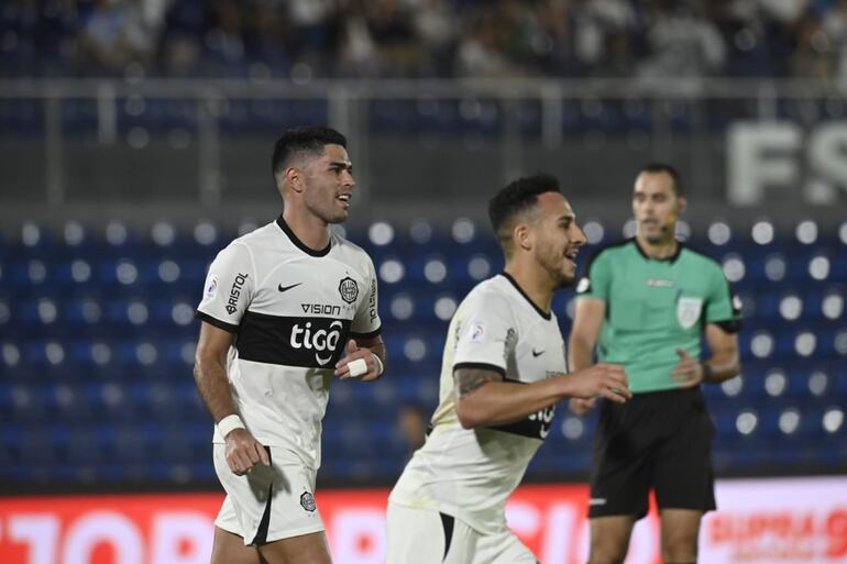 Brian Montenegro y Fernando Cardozo, dos de los goleadores de Olimpia ante Guaraní