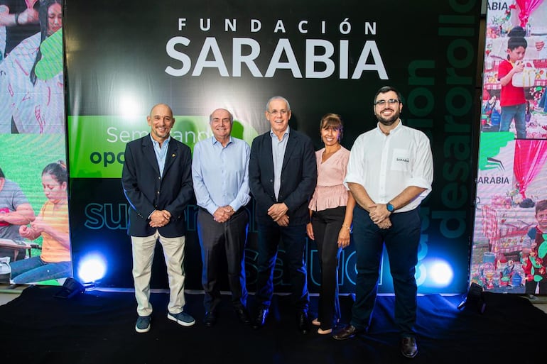 Representantes de CAPECO en el lanzamiento de la Fundación Sarabia.