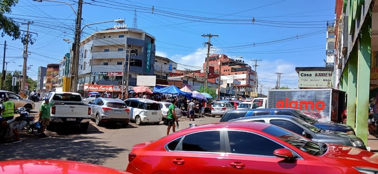 Movimiento Circuito Comercial Encarnación.