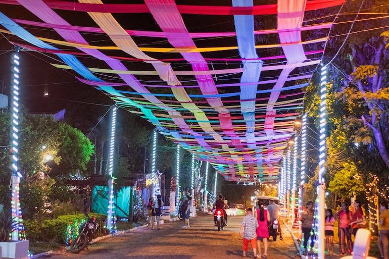 La Cuadra de Mati, ganadora de la categoría Ornamentación de Calles en el concurso "Omimbipa Villarrica 2024".