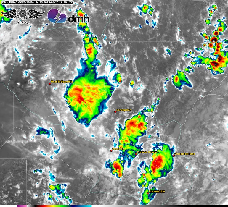 La imagen emitida por Meteorología muestra que los núcleos de tormenta abarcan gran parte del territorio nacional.