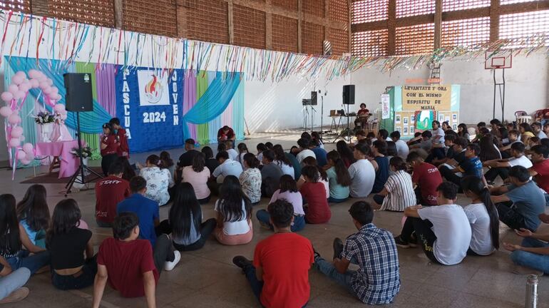 Los jóvenes de la ciudad de Itauguá participaron de tres días de intensa actividad en el Club Social Itaugueño.