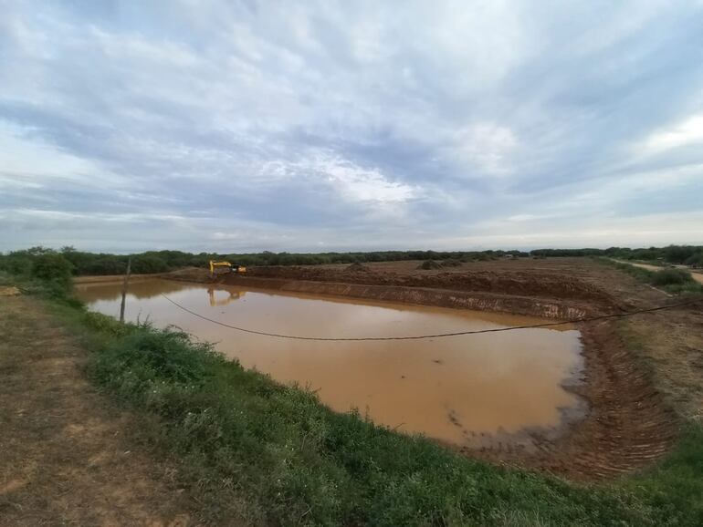 Con dichos trabajos se espera almacenar aproximadamente 50 millones de litros de agua lo cual evitaría largas jornadas de acarreamiento de agua desde la capital del país como se pudo ver en las últimas semanas.