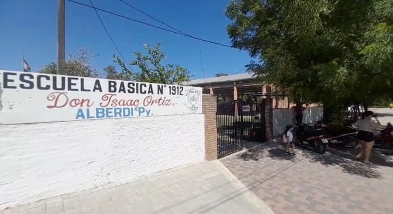 La escuela básica N° 1912 don Isaac Ortíz de la ciudad de Alberdi, también cuenta con el mismo problema de adecuación eléctrica.