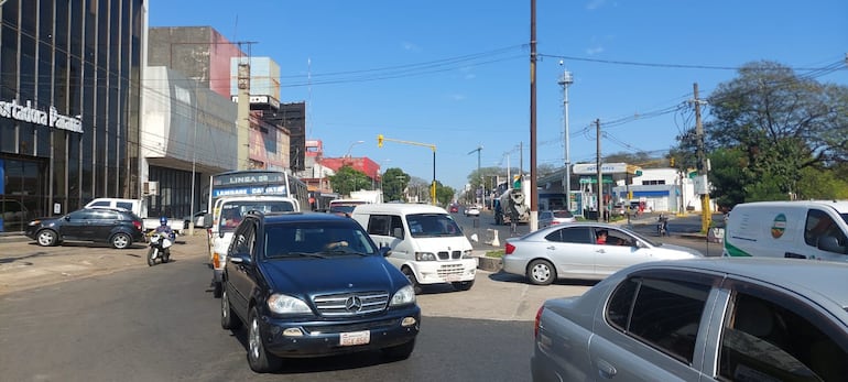 Desagüe pluvial Eusebio Ayala: comerciantes se quejan de caída de las ventas