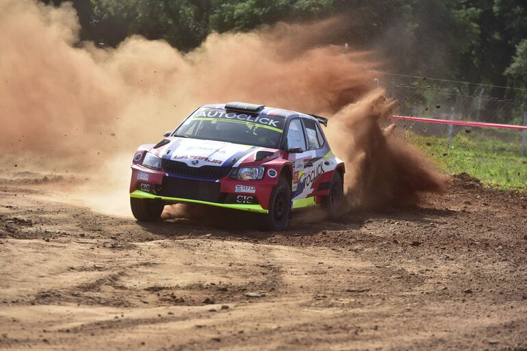 En la clase RC2B triunfaron Sebastián Lafarja y Sebastián Barchini, al mando del Škoda Fabia R5 #17.