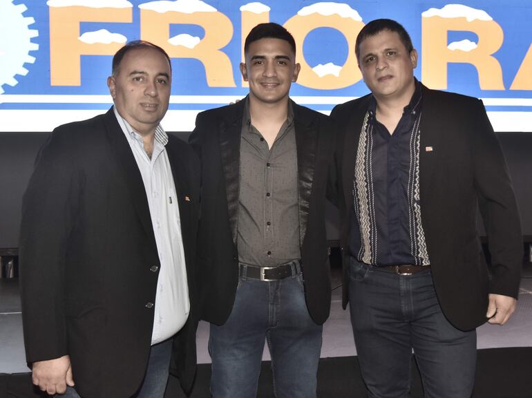 Marcelo Cici, Pablo Gómez y Diego Cáceres. 