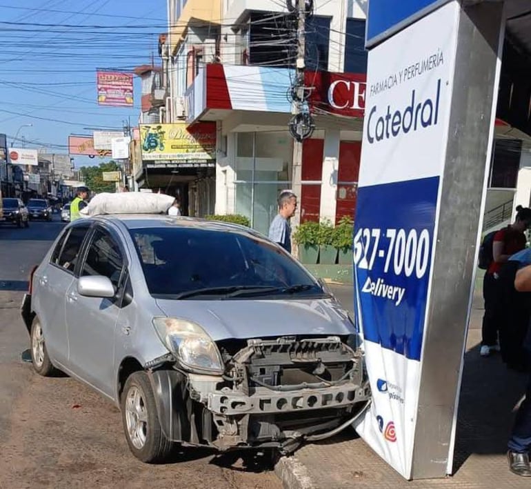 Cuádruple choque en San Lorenzo deja un herido y daños materiales