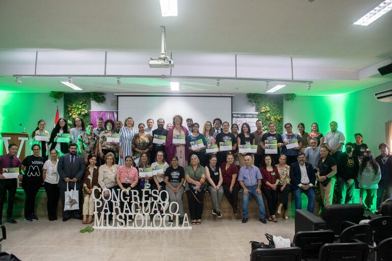 Una fotografía de los participantes de la última edición.