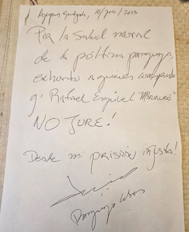 Paraguayo Cubas pide que Mbururú no jure como senador.