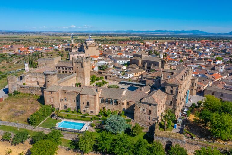 Vista aérea del hotel Parador de Oropesa en España.