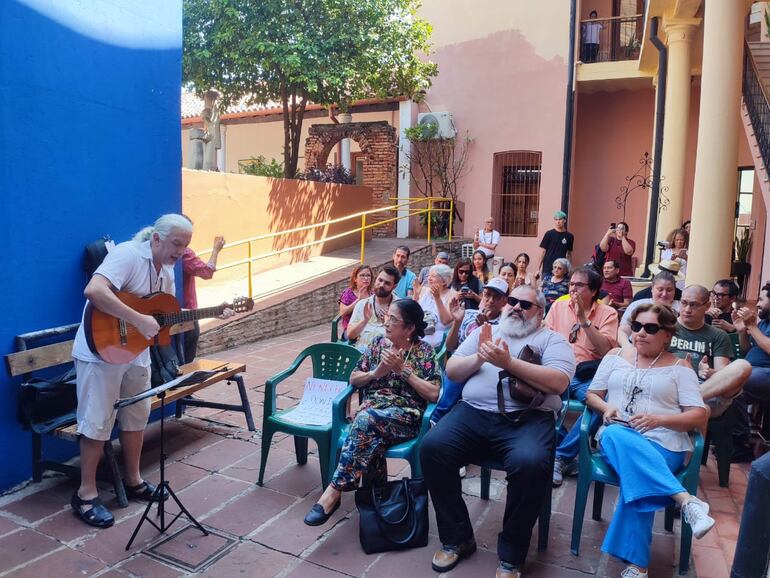 Manzana de la Rivera artistas protesta Asunción