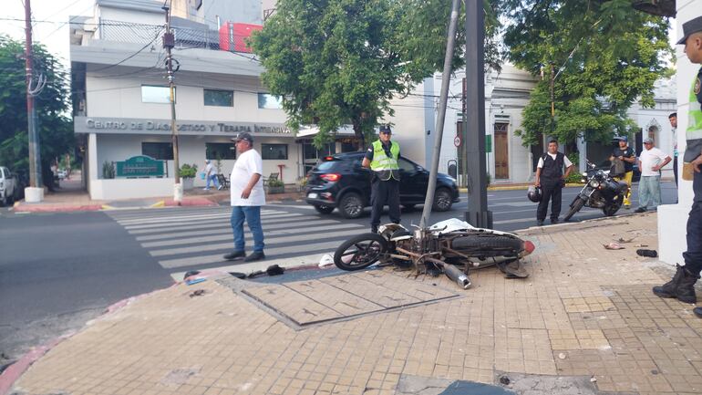 accidente tránsito Asunción avenida Mariscal López Pa'i Pérez