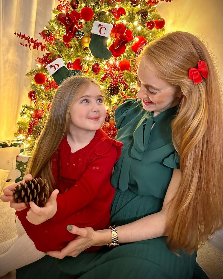 ¡Tierna postal! Mamá Flopy Conde con su niña mayor, Dakota (4). (Instagram/Florencia Conde)