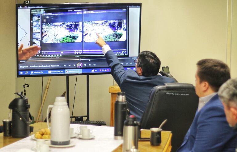 Momento de la socialización del plan de seguridad con la instalación de cámaras con reconocimiento facial para Villarrica.