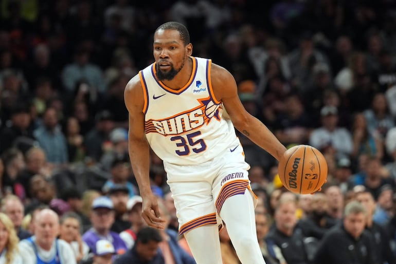 Kevin Durant (36), nuevamente lesionado en Phoenix Suns.