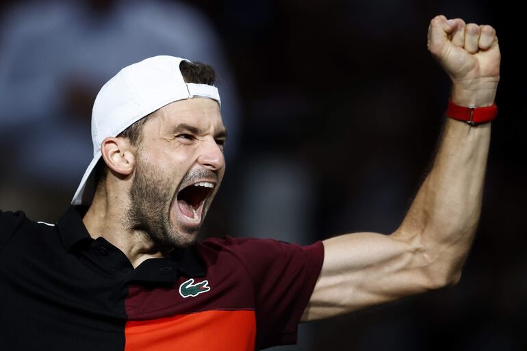 El búlgaro Dimitrov juega la final de Paris contra Djokovic. EFE