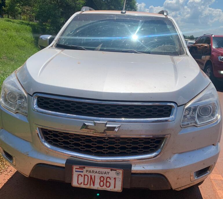 La camioneta que chocó contra la motocicleta quedó incautada.