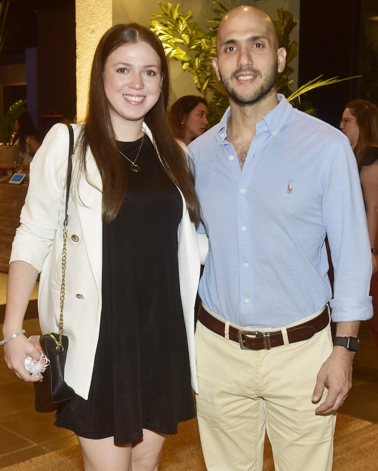 Cecilia Medeiros y Rodrigo Aquino.