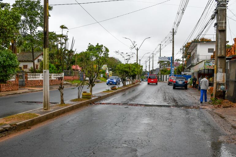 Bache atraviesa la avenida San Antonio en la ciudad del mismo nombre.