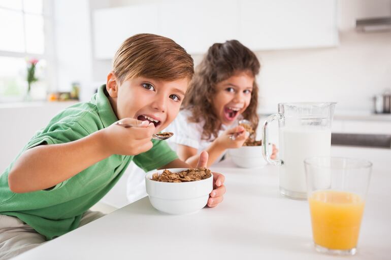 Para contar con la energía necesaria para que el organismo y el cerebro de nuestros hijos se ponga en marcha, debemos preparar un desayuno nutritivo.