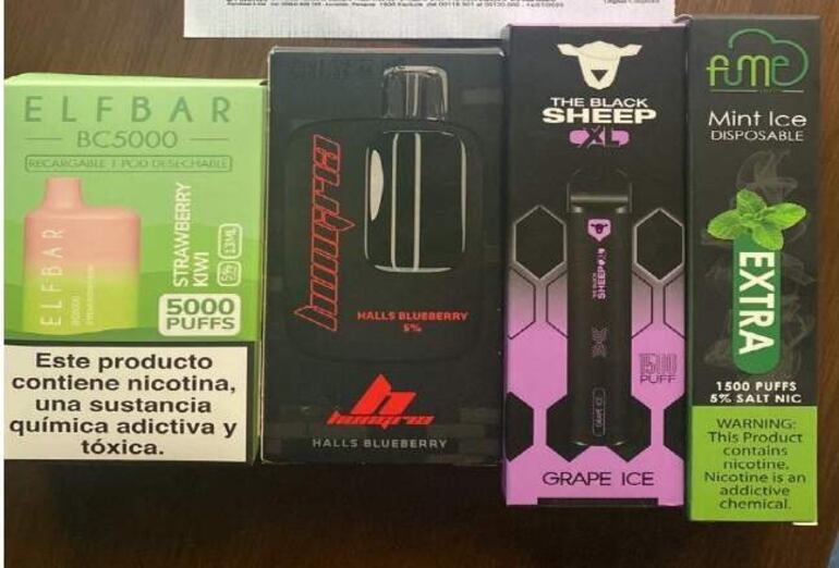 Los vapeadores se venden en comercios sin control alguno. 