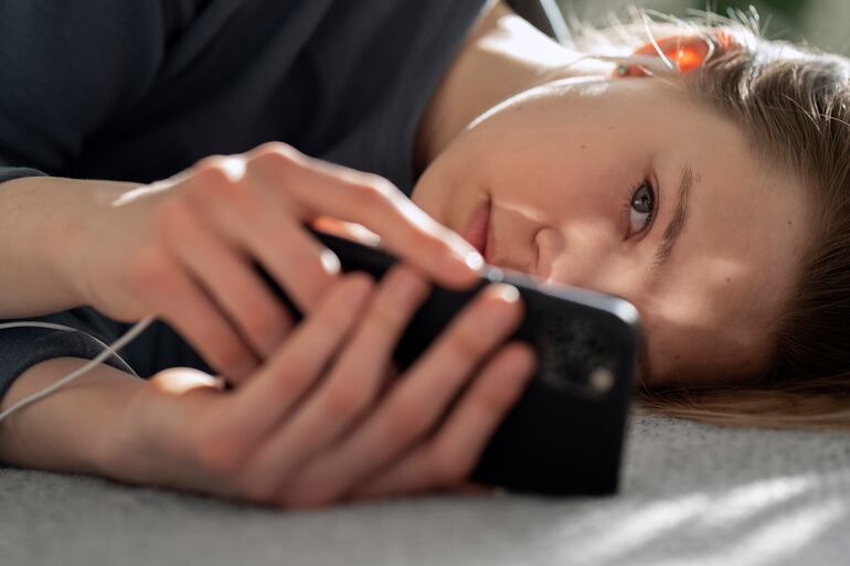 Tecnología, dudoso remedio para el aburrimiento y la soledad (Foto:Freepik/EFE)