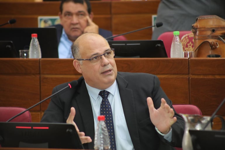 Abel González senador. foto prensa senado