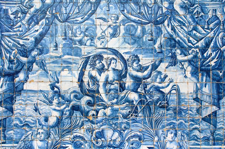 Tradicionales azulejos de Oporto, Portugal.