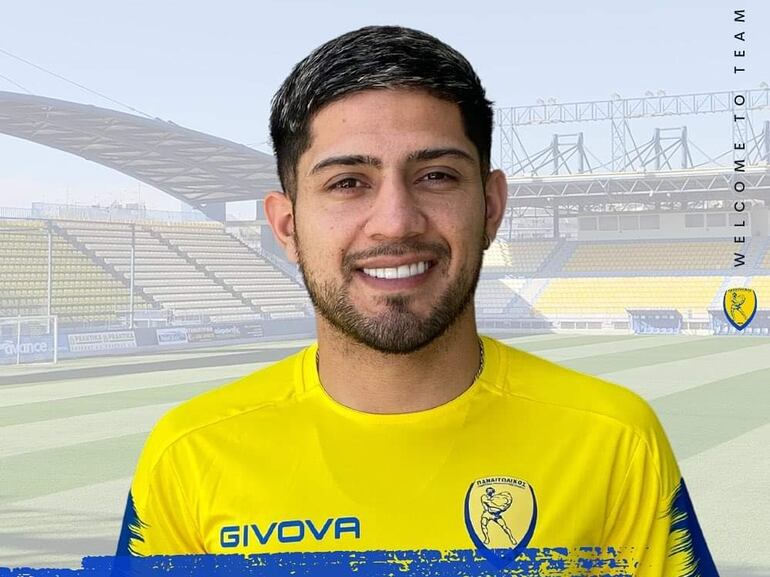 La presentación de Sergio Díaz en el Panetolikos FC de Grecia.