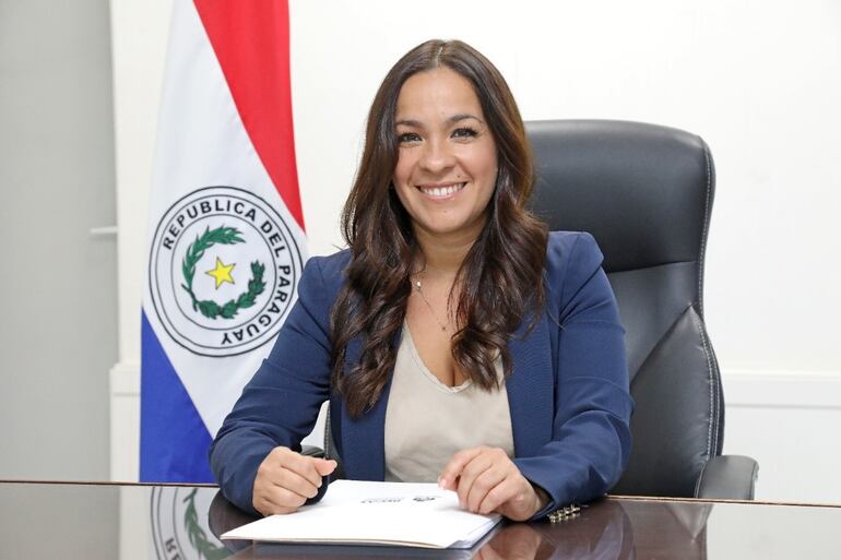 Andrea Picaso, ministra sustituta del Ministerio de Economía y Finanzas (MEF).