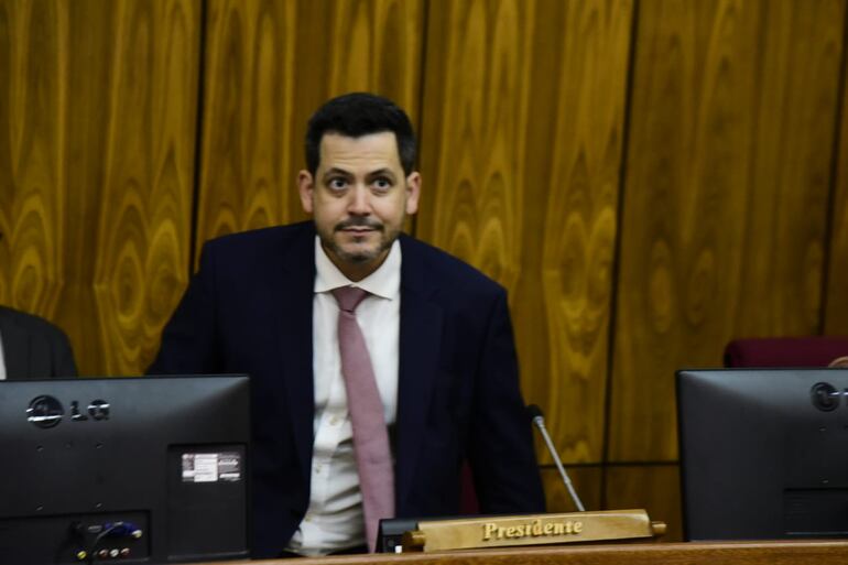 Raúl Latorre fue reelecto como presidente de la Cámara de Diputados esta mañana.