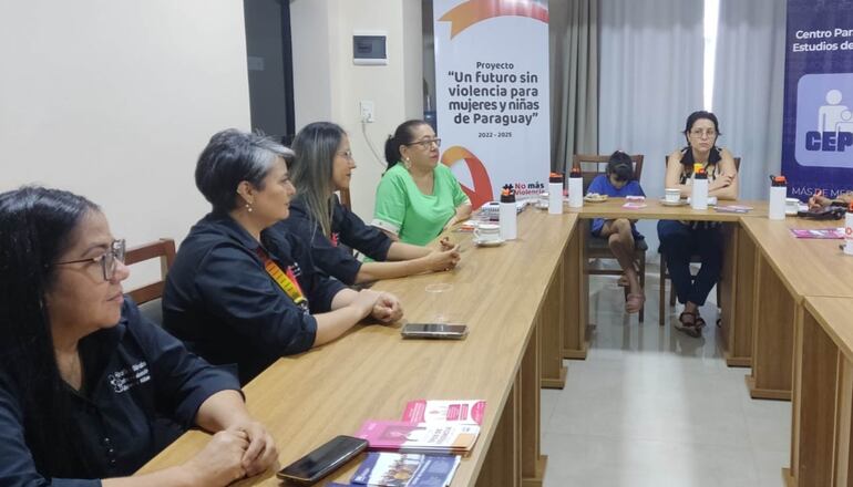 El conversatorio para socializar la campaña se realizó hoy en Ciudad del Este.