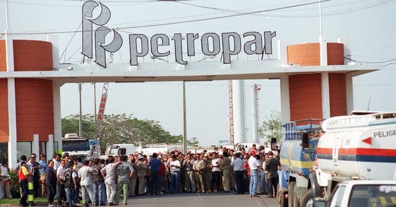 Los compromisos de un ente descentralizado como Petropar (Petróleos Paraguayos) no forman parte de la deuda pública del país.