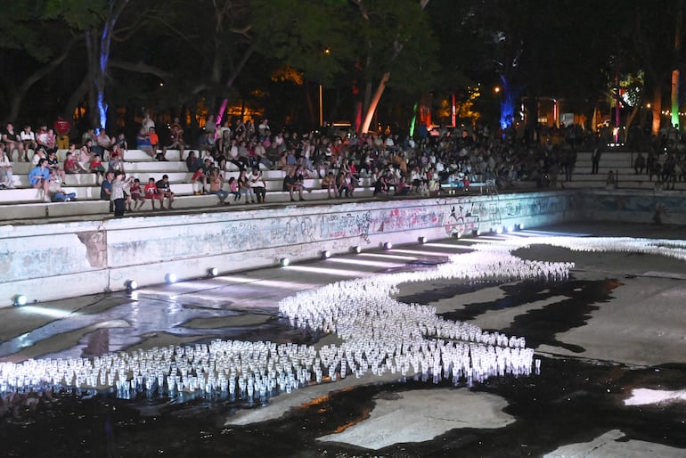 "Museo Vivo" presentó una instalación de Mónica González y conciertos en el Parque Caballero.