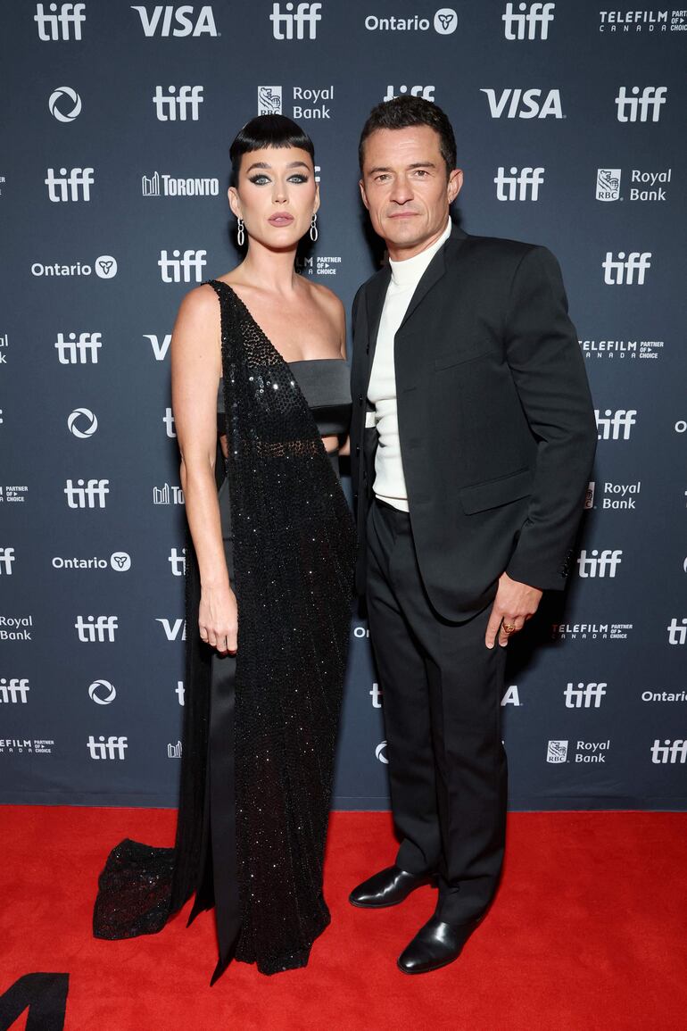 ¡Elegantísimos! Así llegaron Katy Perry y Orlando Bloom al estreno de "The Cut" durante el Festival Internacional de Cine de Toronto 2024 en el Princess of Wales Theatre. (Robin Marchant/Getty Images/AFP)

