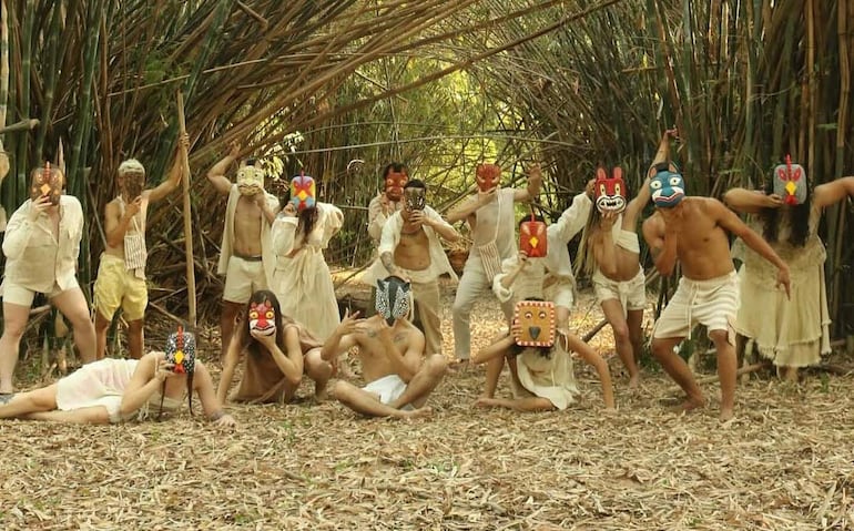 La obra "C.H.A.C.O" incorporará a su propuesta las máscaras de madera realizadas por el maestro artesano Néstor Portillo y presentará a unos 18 bailarines en escena.