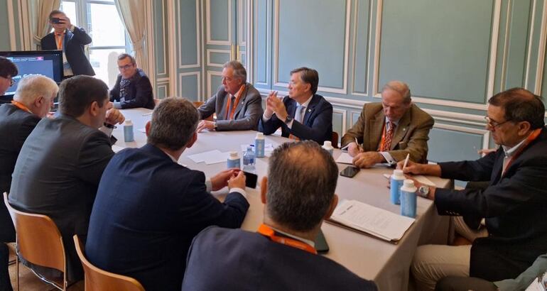 Vista de la XVII reunión extraordinaria del Consejo Asesor Agrario (CAS),  realizada en París. Por Paraguay, participó el titular del Senacsa, Dr. José Carlos Martin.