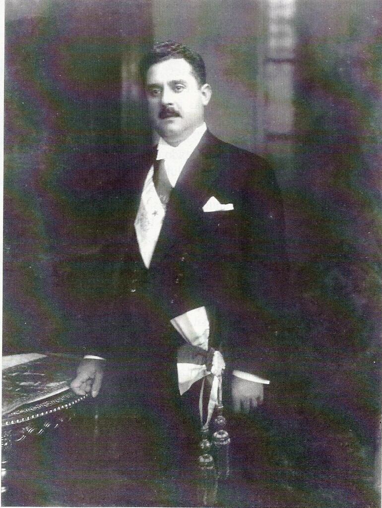 José P. Guggiari.