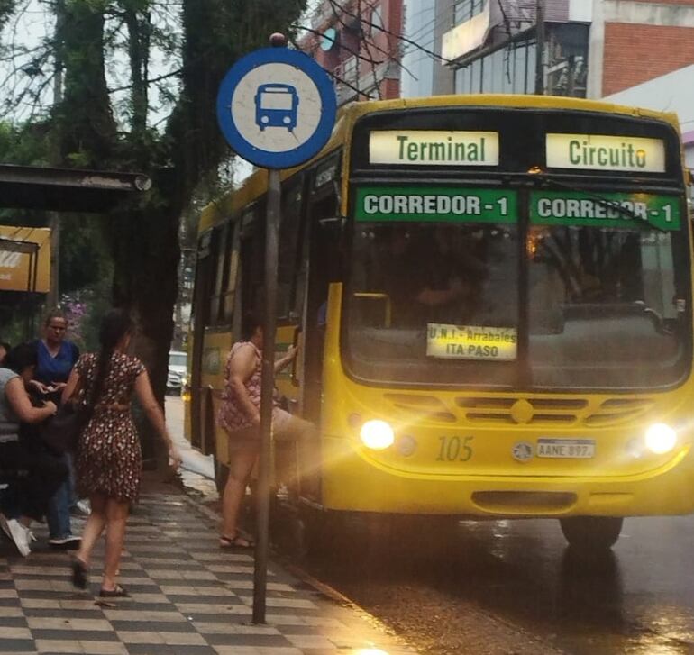 Transporte público en el Área Metropolitana de Encarnación.