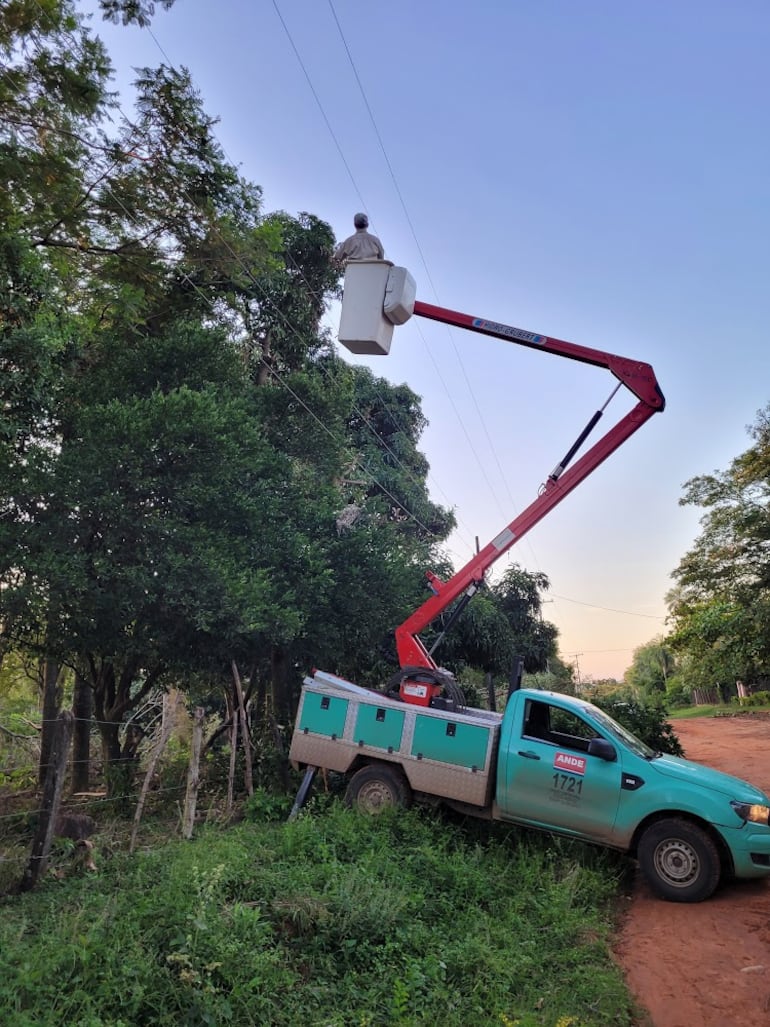 El verano actual ya obligó a la  ANDE a escalar cuatro elevados pico de demanda de energía eléctrica.