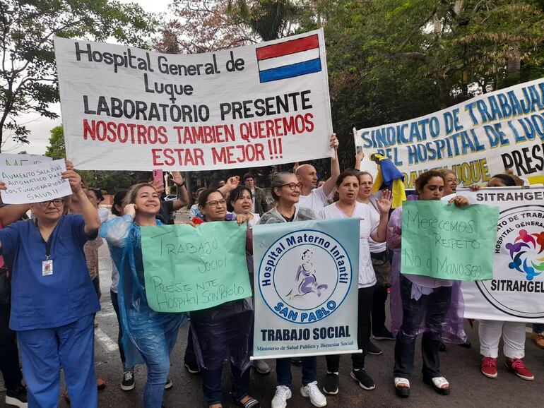 Manifestación del personal de blanco esta mañana.