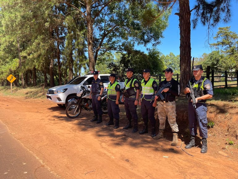 Agentes de la Policía Nacional apostados en lugares de alta concurrencia.