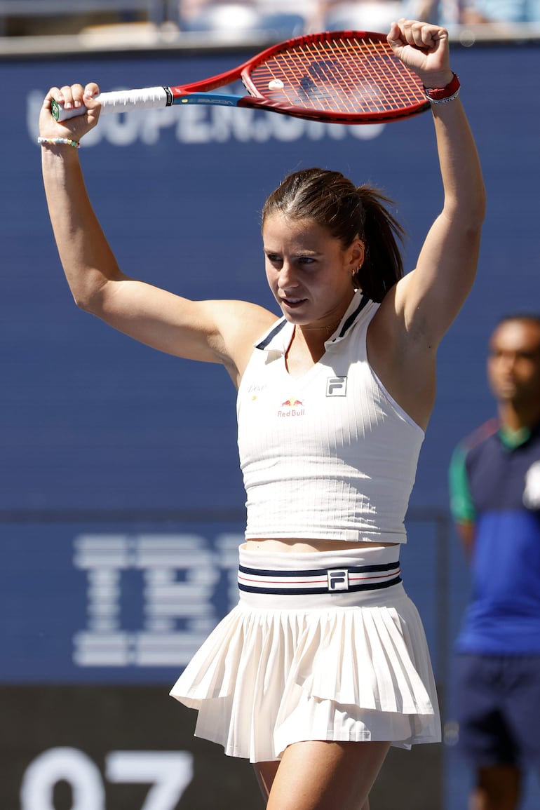 La anfitriona Emma Navarro eliminó a la española Paula Badosa.