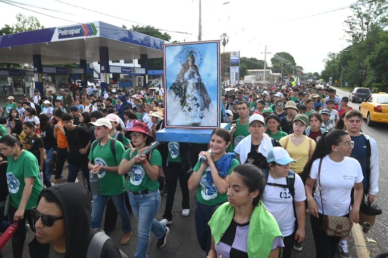 La narcopolítica compromete el futuro del país, advierten jóvenes