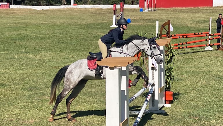 Abigail Giménez Notario se consagró campeona ayer, en la especial 1.15 metro.