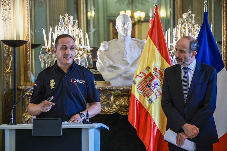 España envió miembros de la policía para dar apoyo a la seguridad en parís 2024.