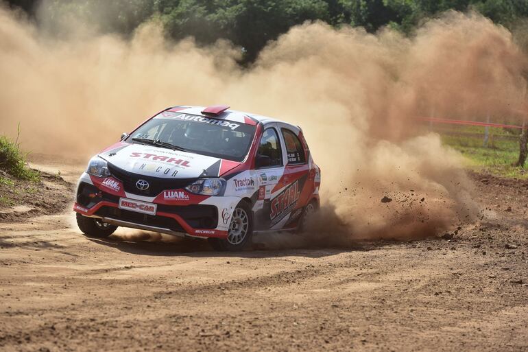 En la clase RC5 nuevamente sobresalió el binomio Aldo Stahl-Nicolás Elizaur, con el Toyota Etios.